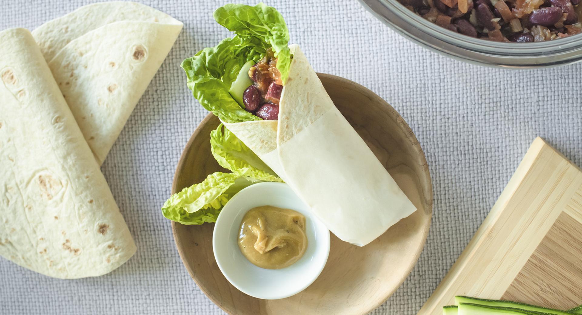 Wraps de alubias con salsa de anacardo