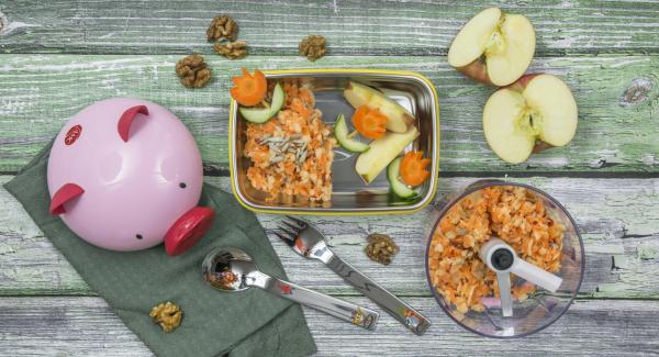 Ensalada de manzana de zanahoria infantil