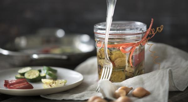 Verduras adobadas a la parrilla