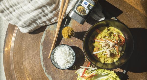 Curry de coco y verduras con especias AMC Exótica