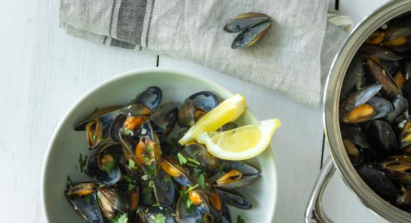 Mejillones al vapor con jengibre y limón