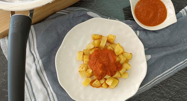 Patatas bravas