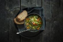 Sopa de verduras italiana